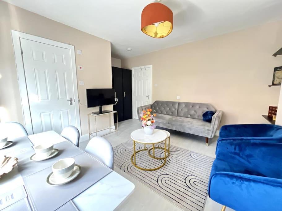 Central Winchester Serviced Apartments Exteriör bild