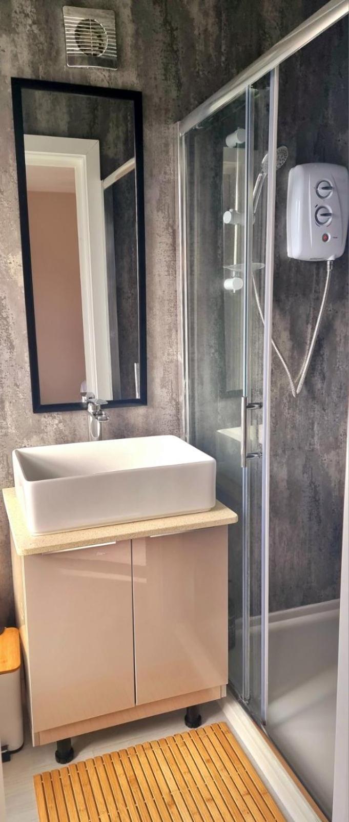 Central Winchester Serviced Apartments Exteriör bild